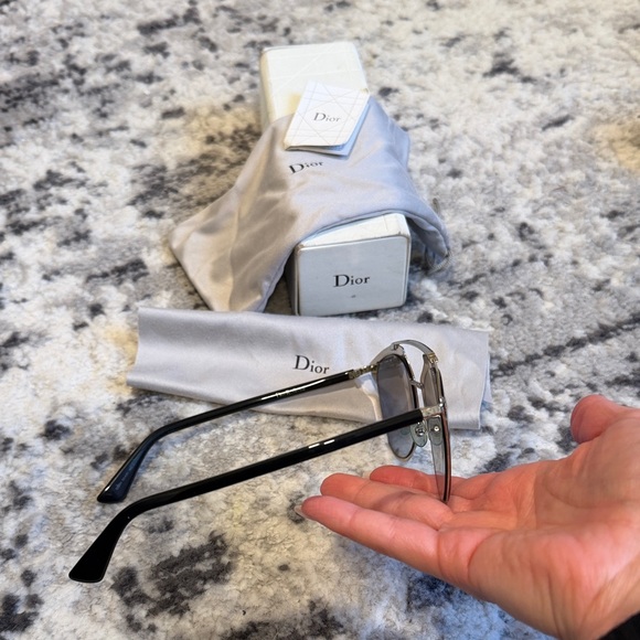 Dior Metallic Aviator Sunglasses - Picture 4 of 4
